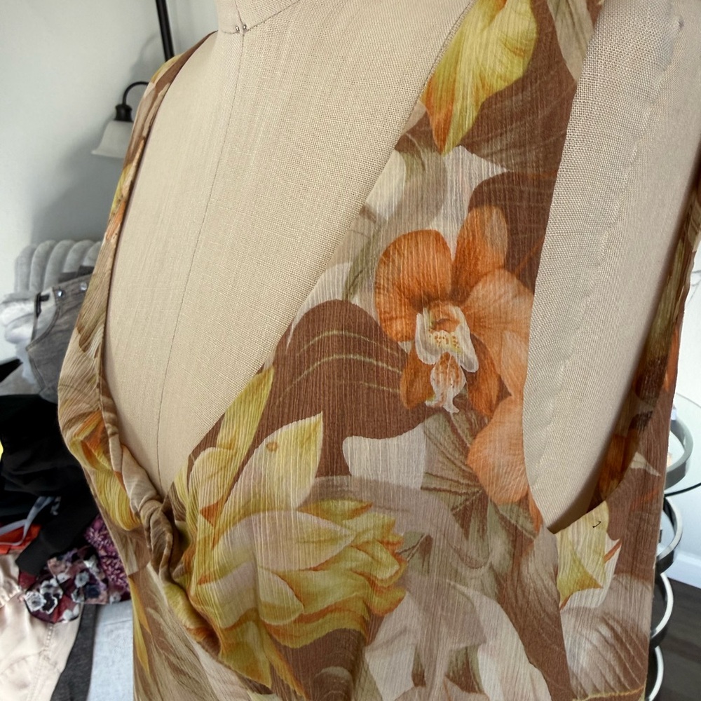 Tommy Bahama Women’s Sleeveless Floral Lined Dress. Size 10 - Picture 4 of 9